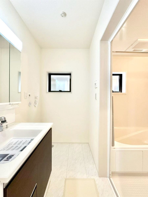 ���̑��@�������̂�����K��Ԃł��B�����̐g�x�x���C�����ǂ����g�������܂��B 