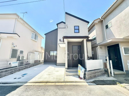 ���n�O�ώʐ^�@�������ꂽ�O�ρA�㎿�ȏZ��Ԃ��L���鎺���͉i�����S���ĉ߂�����Z���ł��B 