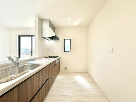 �L�b�`���@��Ƃ肠��L�b�`���ł͂��Ƒ��Ɗy�������������ł��܂��B