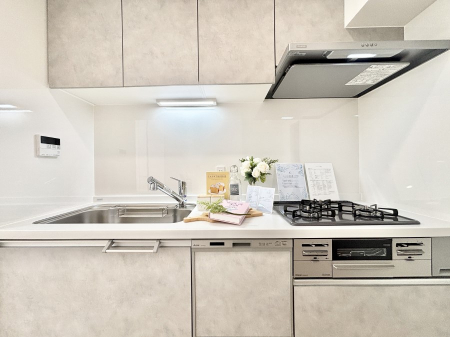 �L�b�`���@�������������I�ɁA�y�����I�V�X�e���L�b�`�� 