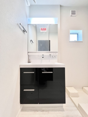 ���ʑ�E���ʏ��@���[�͂Ƌ@�\���ɗD�ꂽ���ʉ��ϑ�    