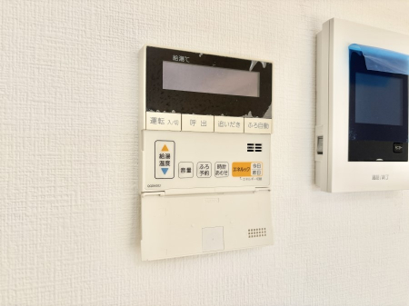 ���̑����ρ@�X�C�b�`�ЂƂŒǂ��������ł��܂�