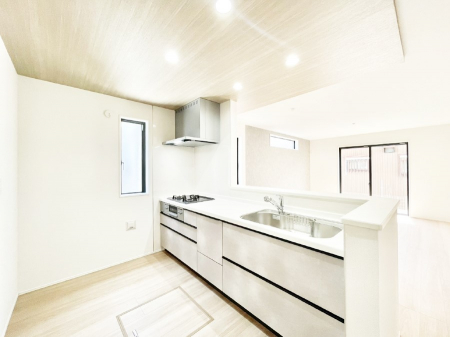 �L�b�`���@���������Ȃ��炲�Ƒ��Ƃ̉�b���y���߂�ΖʃJ�E���^�[�L�b�`��