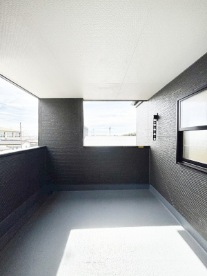 �o���R�j�[�@�}�Ȃ��V�C�̕ω��ɂ����S�ȃC���i�[�o���R�j�[