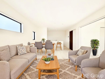 ���r���O�@�������������͋C�̂k�c�j�͉Ƒ��݂�Ȃ̉��K��ԁ@���Ƌ��CG�ł�