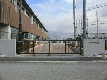 ���ӊ��@���w�Z 620m �a���s�����V�q���w�Z