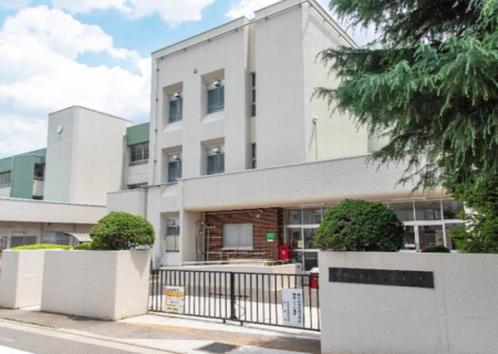 ���ӊ��@���w�Z 320m �����s�������攪���w�Z