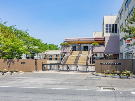 ���ӊ��@���w�Z 750m �z�J�s���������w�Z