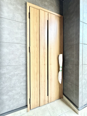 ���ց@��؂ȉƑ��A���q���o�}���錺�ցB