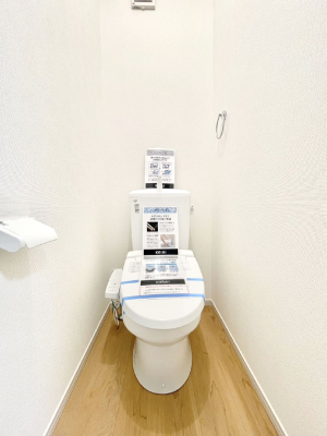 �g�C���@�g�C����1�K��2�K���ꂼ��ɔz�u����Ă��ĂƂĂ��֗��ł��B 