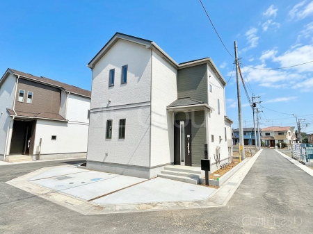 ���n�O�ώʐ^�@�������ꂽ�O�ρA�㎿�ȏZ��Ԃ��L���鎺���͉i�����S���ĉ߂�����Z���ł��B 