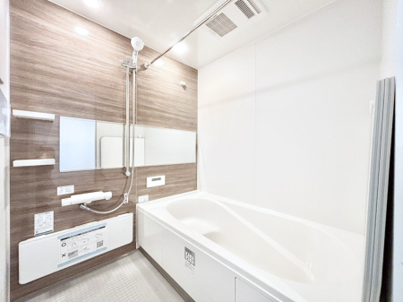 �����@����̔�����₷��؂ȃo�X�^�C���B�������Ƃ����C���y����Ŕ����Ƃ肽���ł��ˁI  