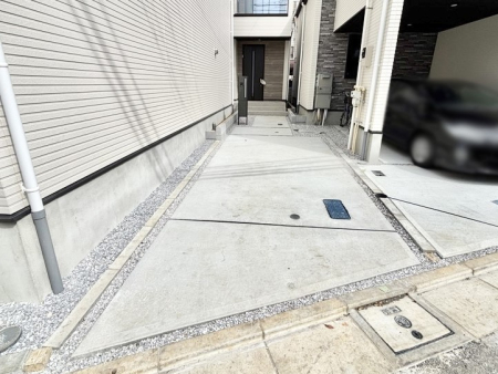 �@�����Ɍ������Ȃ����ԃX�y�[�X�B