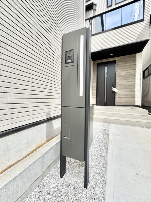 ���̑��@�\�D�E�C���^�[�z���E�|�X�g�E��z�a�n�w���ЂƂɏW��B�G���g�����X�ɂȂ��ރV���v���f�U�C���B