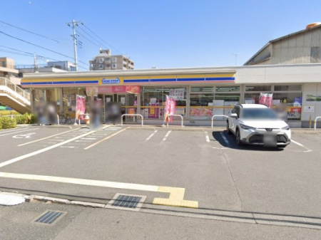 ���ӊ��@�R���r�j 300m �~�j�X�g�b�v �����ؓX