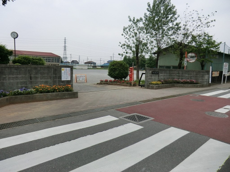 ���ӊ��@���w�Z 794m �����s�������k���w�Z