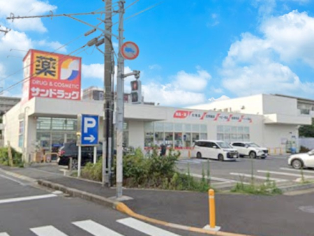 ���ӊ��@�h���b�O�X�g�A 300m �T���h���b�O��\���I���u�X