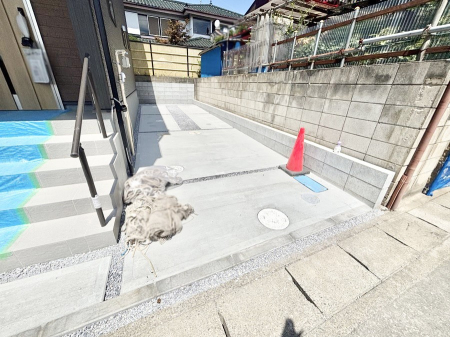 �@�����Ɍ������Ȃ����ԃX�y�[�X�B 