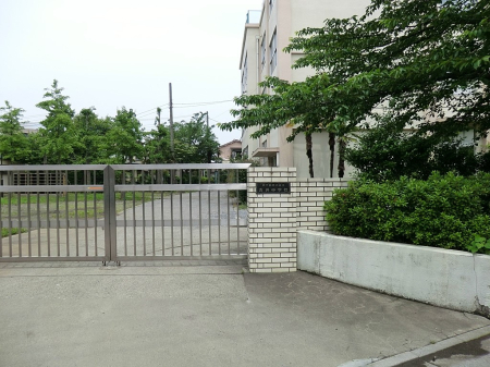 ���ӊ��@���w�Z 480m �����旧�䒆�w�Z