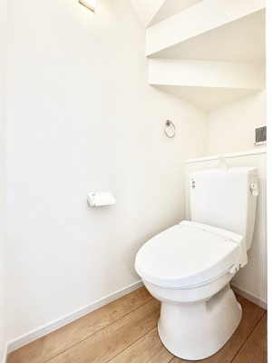 �g�C���@�E�H�V�����b�g�t���g�C����1�K��2�K���ꂼ��ɔz�u����Ă��ĂƂĂ��֗��ł��B 