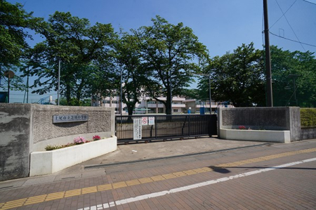 ���ӊ��@���w�Z 400m ����s���Ő쏬�w�Z