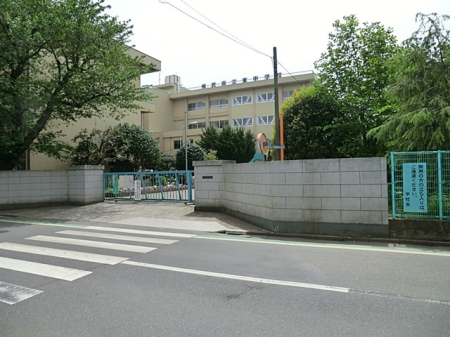 ���ӊ��@���w�Z 2300m ����s�������w�Z