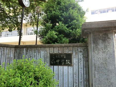 ���ӊ��@���w�Z 300m �x�m���s�������w�Z