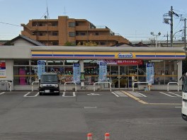 ���ӊ��@�R���r�j 460m �~�j�X�g�b�v �˓c���ڂS���ړX