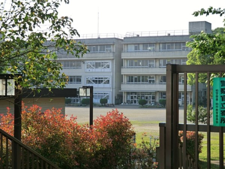 ���ӊ��@���w�Z 197m ���s�����䍪�����w�Z