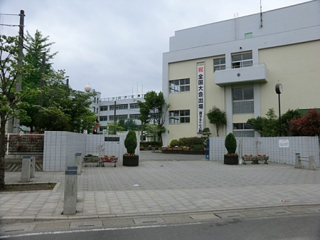 ���ӊ��@���w�Z 892m ����s���Y�����w�Z