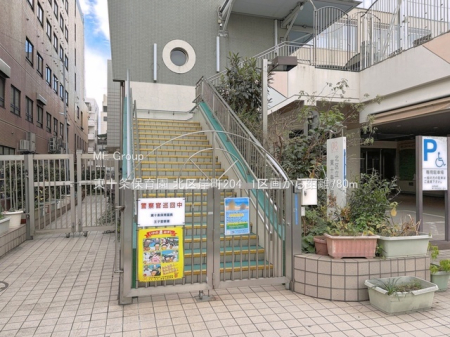 ���ӊ��@�c�t���E�ۈ牀 780m ���\��ۈ牀