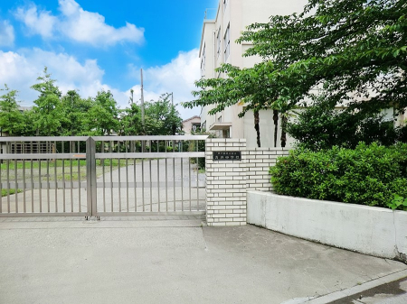 ���ӊ��@���w�Z 480m �����旧�䒆�w�Z