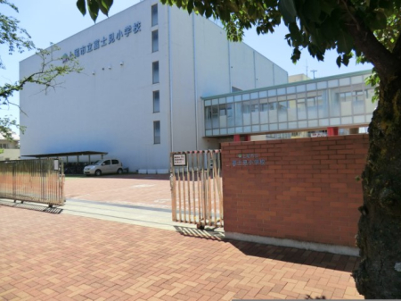 ���ӊ��@���w�Z 560m ����s���x�m�����w�Z